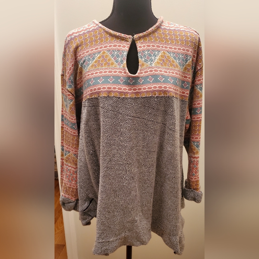 Saturday/Sunday by Anthropology Pull Over Top High/ Low.   Size Large